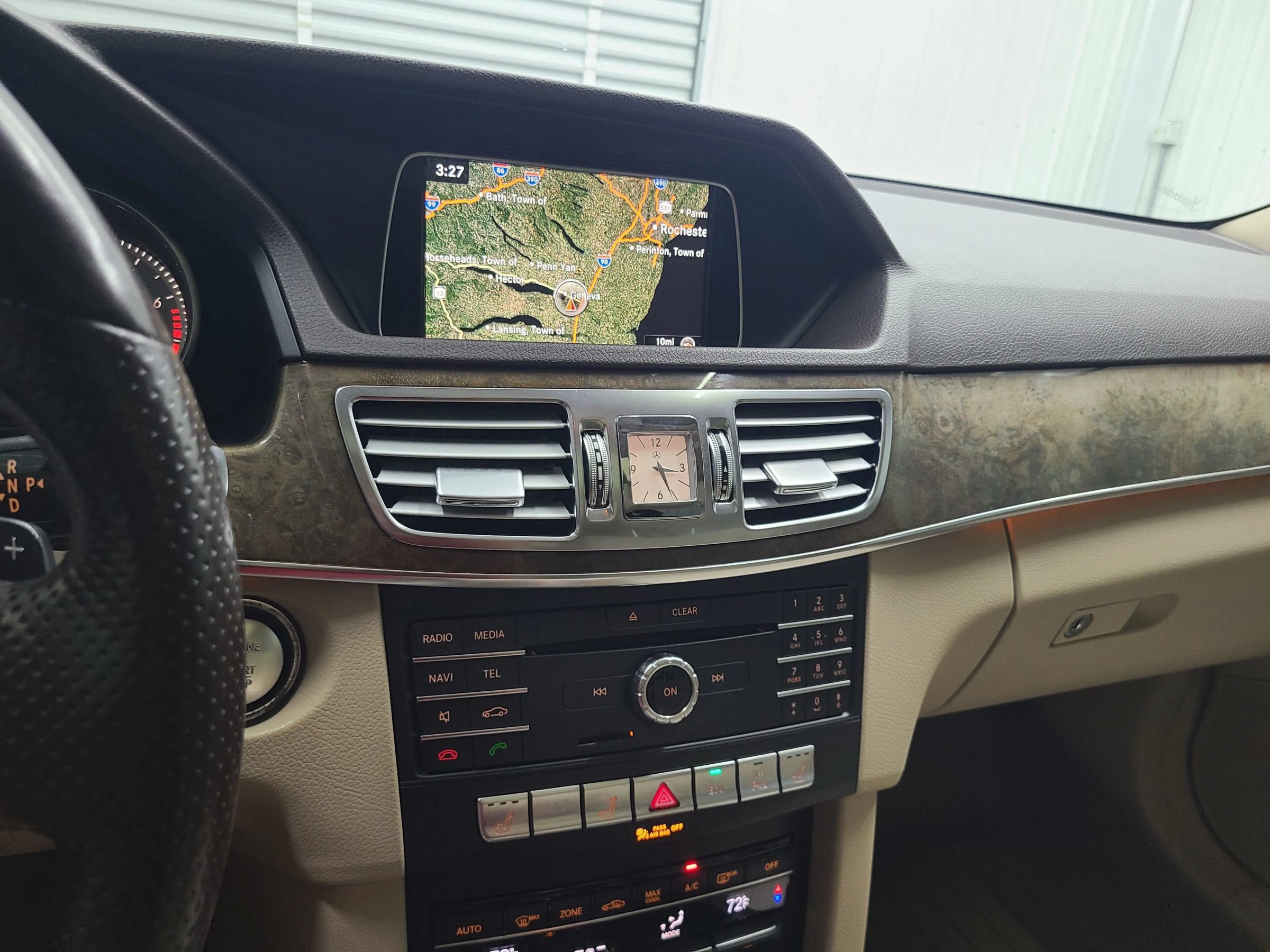 Used 2016 Mercedes-Benz E 350 4MATIC Wagon image 26