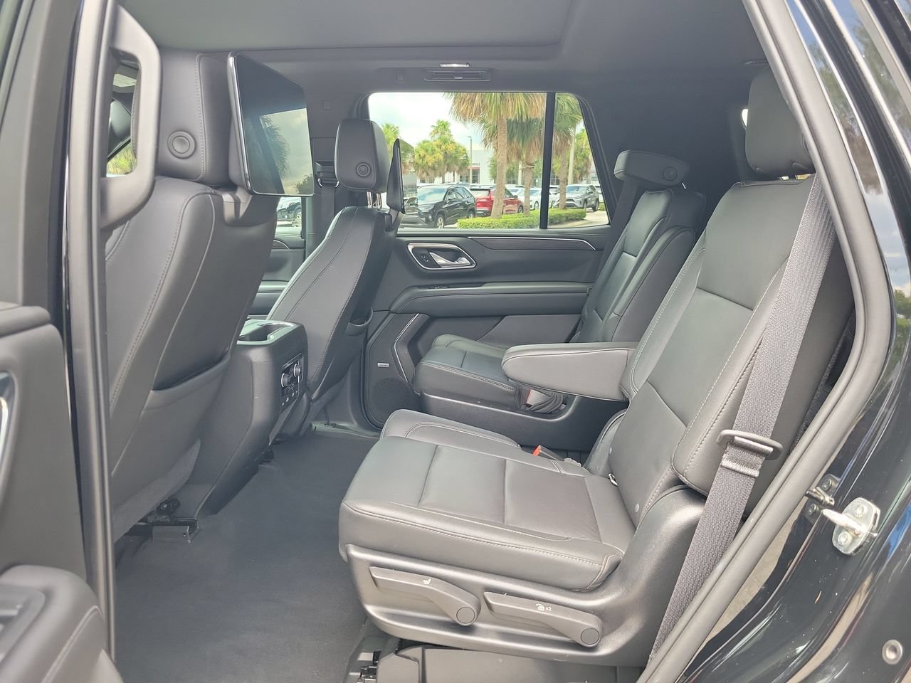 Used 2021 Chevrolet Tahoe LT w/ Rear Media and Nav Package RWD image 11