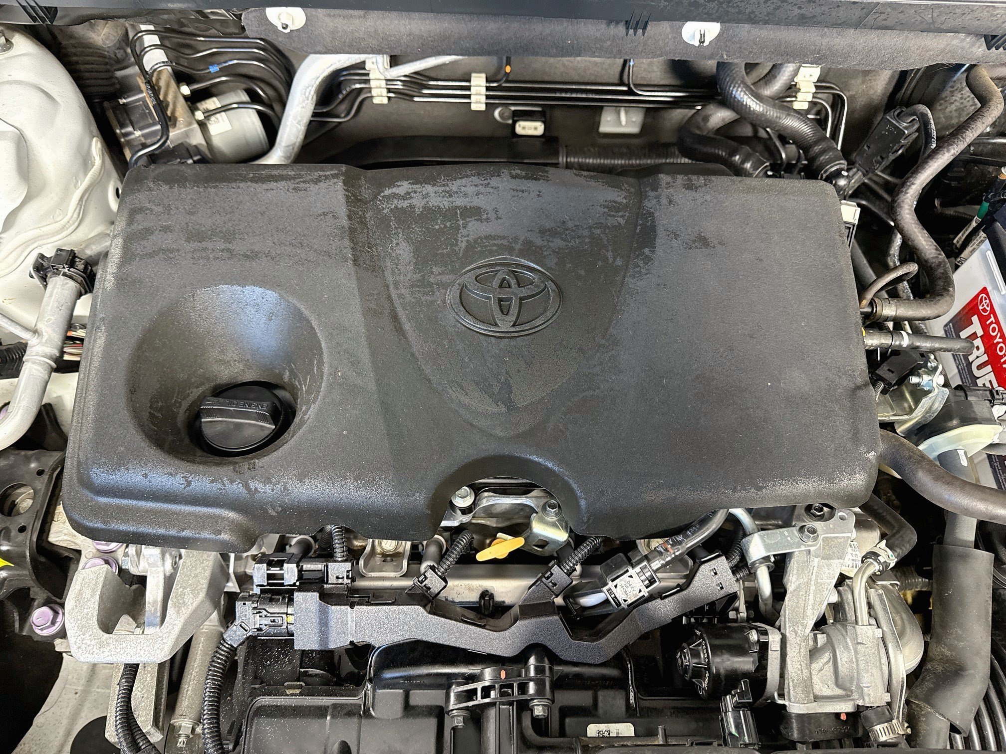 Used 2020 Toyota RAV4 XLE w/ Carpet Mat Package AWD/4WD image 39