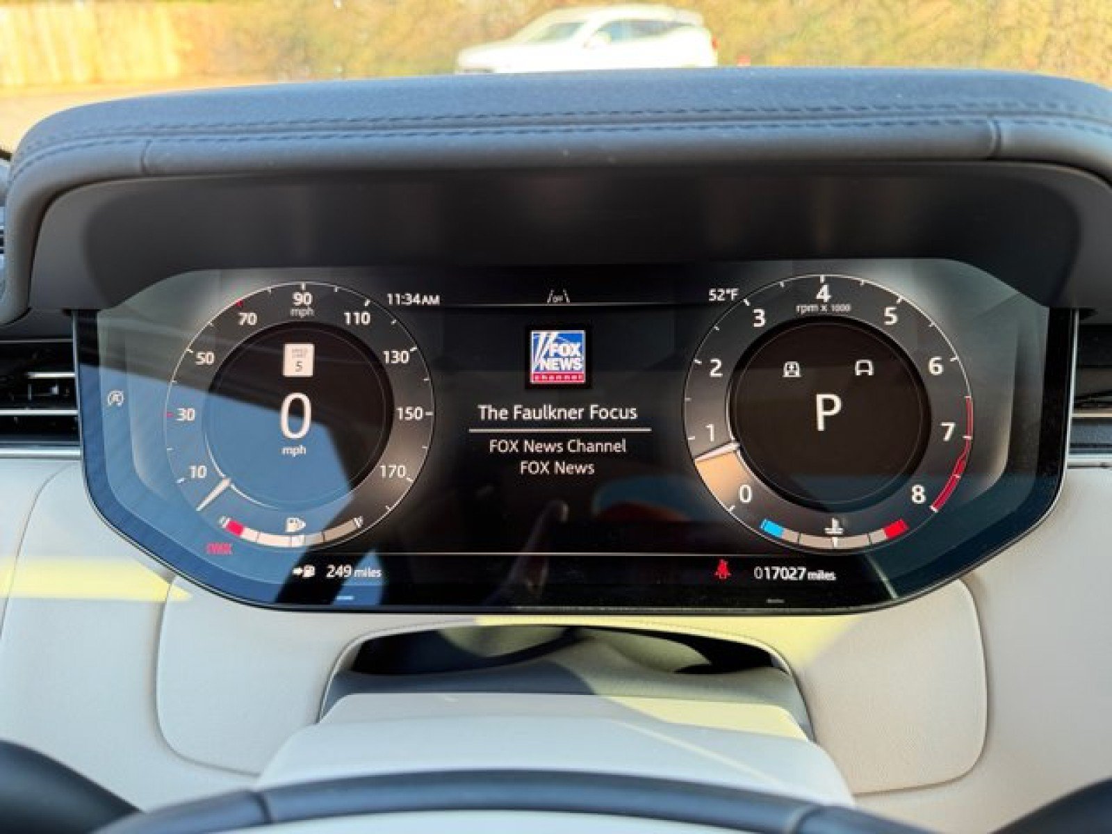 Certified 2024 Land Rover Range Rover SE AWD/4WD image 24