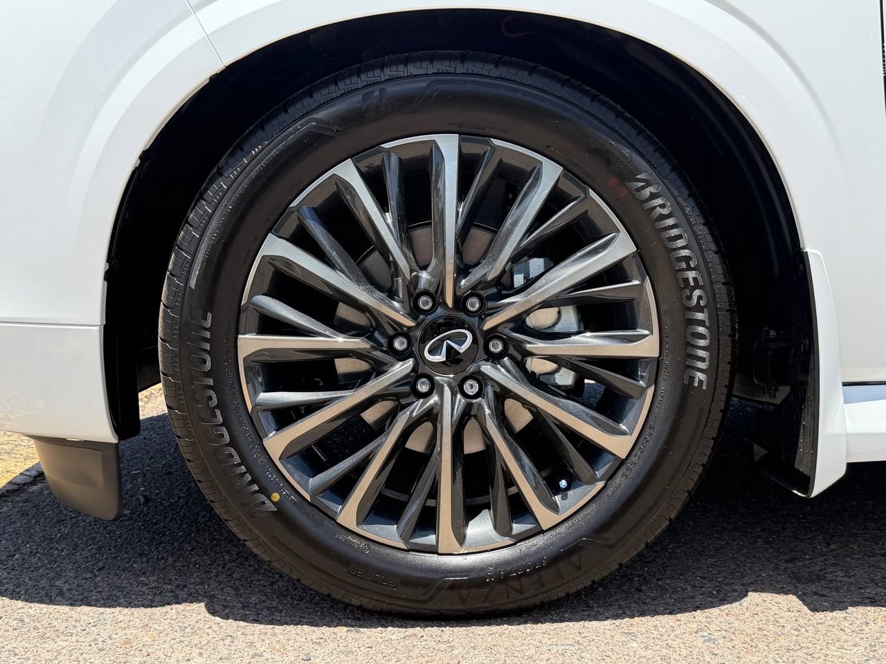 New 2027 INFINITI QX80 Autograph AWD/4WD image 9