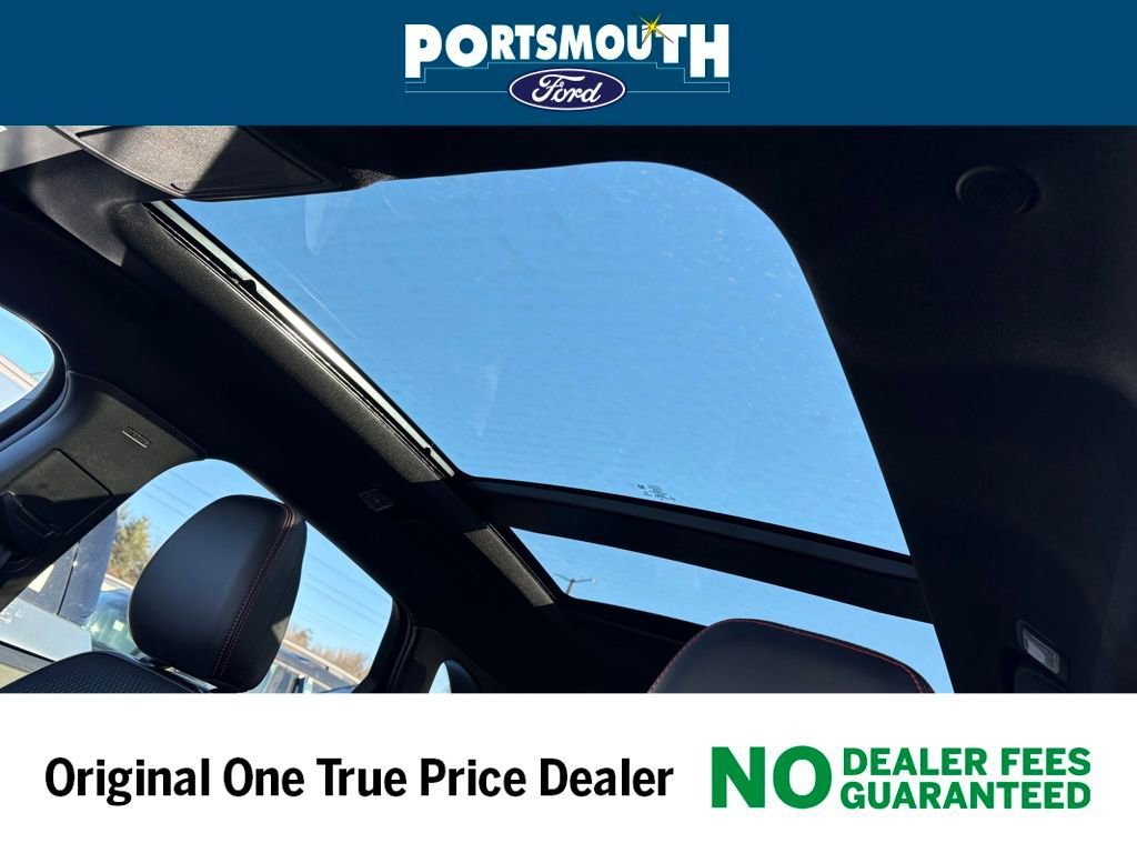 New 2026 Ford Escape ST-Line w/ Tech Pack #1 AWD/4WD image 10