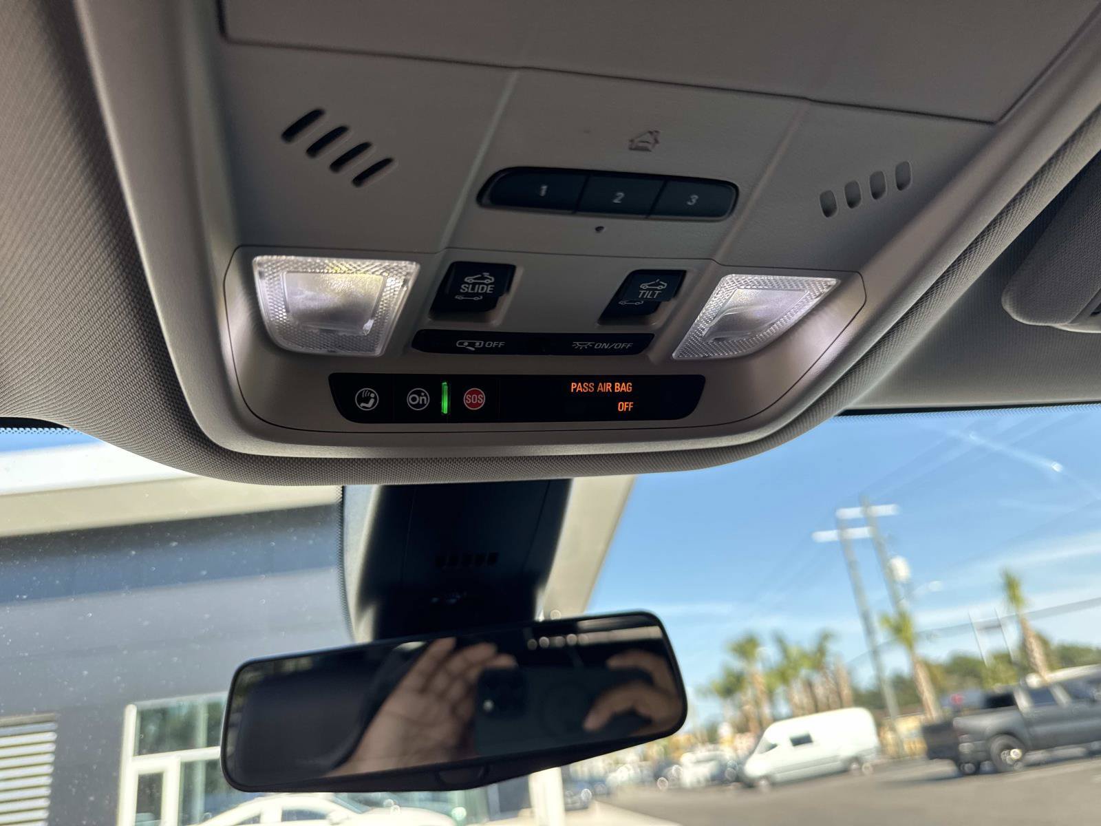Used 2019 Buick Enclave Avenir w/ Avenir Technology Package FWD image 29
