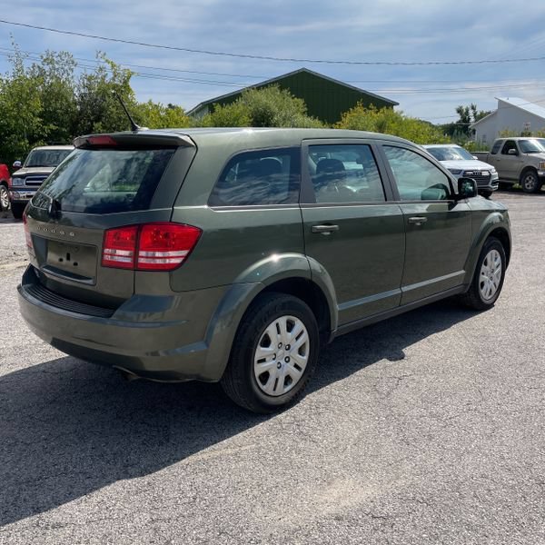 Used 2017 Dodge Journey SE FWD image 12