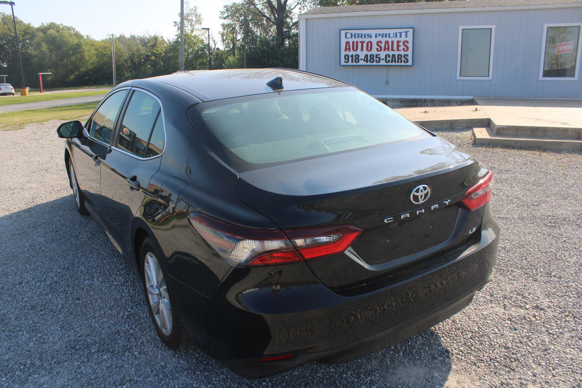 Used 2024 Toyota Camry LE image 5