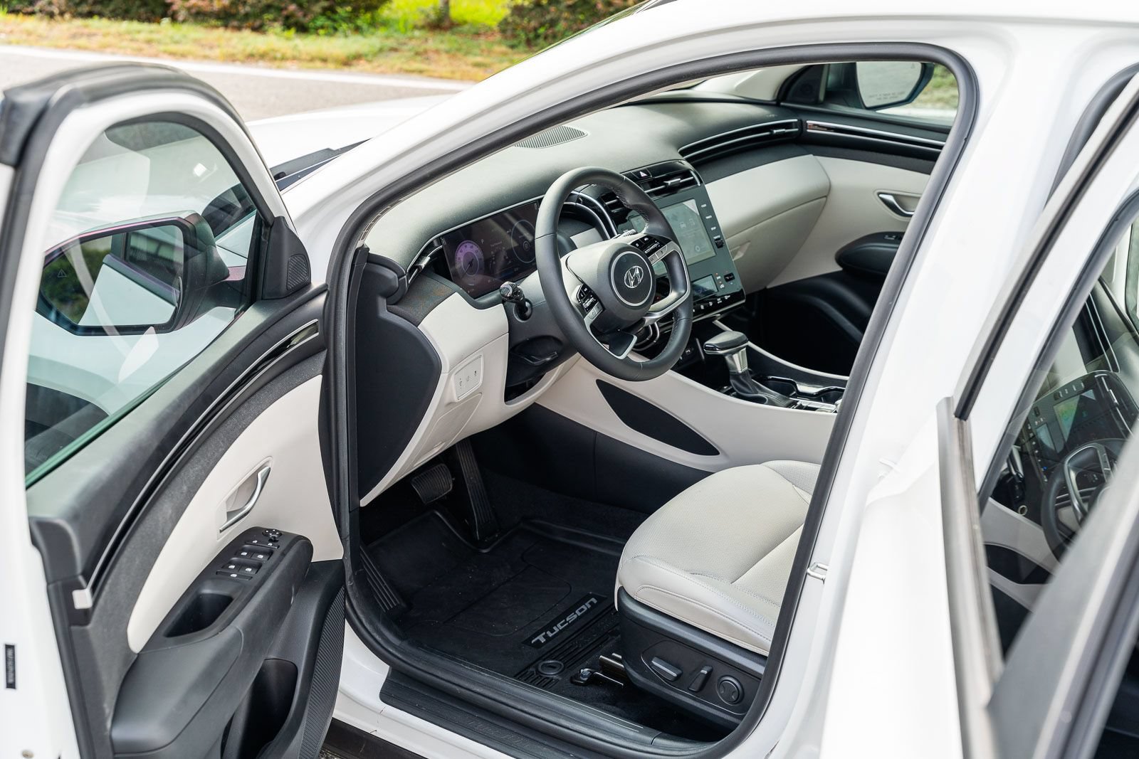 Used 2023 Hyundai Tucson SEL w/ Convenience Package FWD image 16