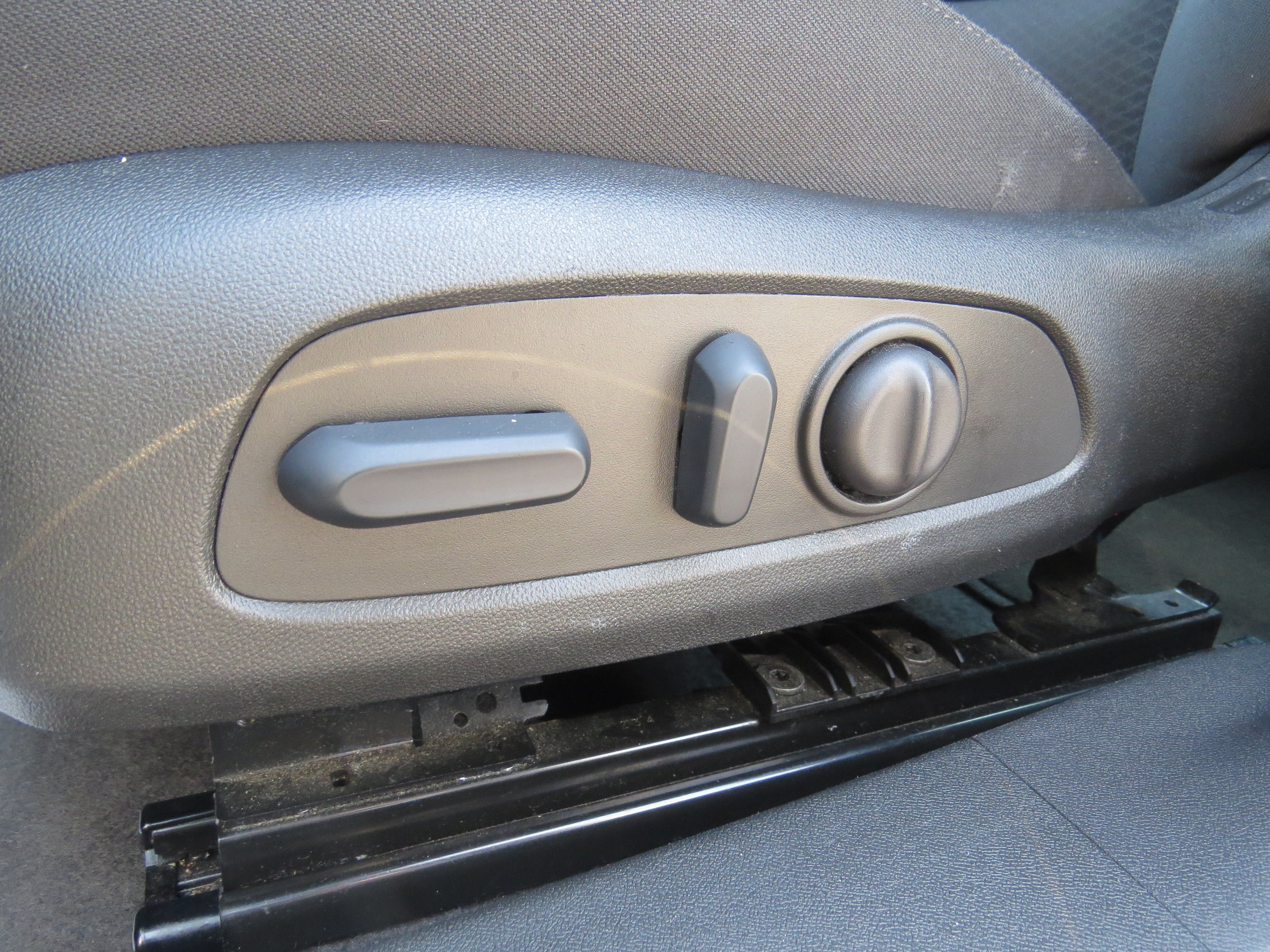 Used 2025 Chevrolet Malibu LT FWD image 14