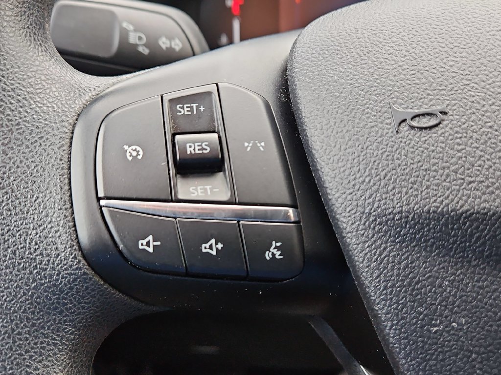 Used 2025 Ford Escape Active AWD/4WD image 21