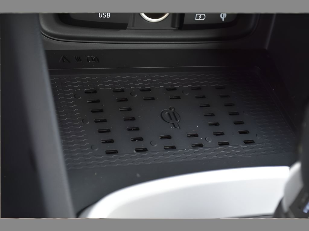 New 2025 Hyundai Venue Limited image 18