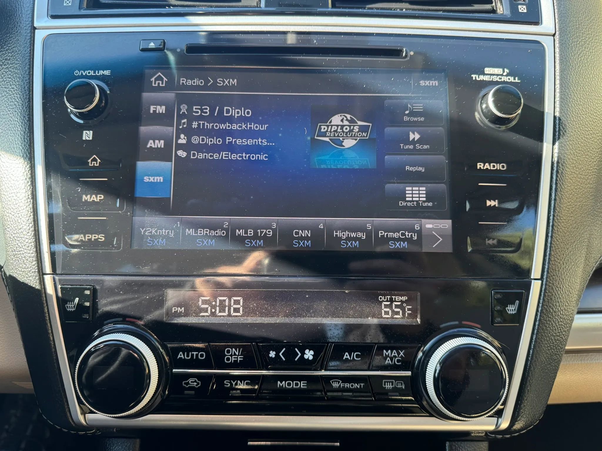 Used 2018 Subaru Outback 3.6R Limited image 30