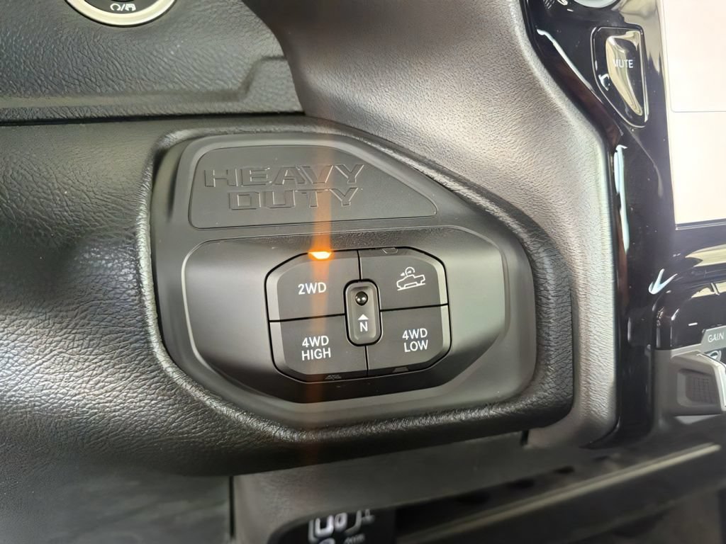 New 2026 RAM 2500 Big Horn AWD/4WD image 23