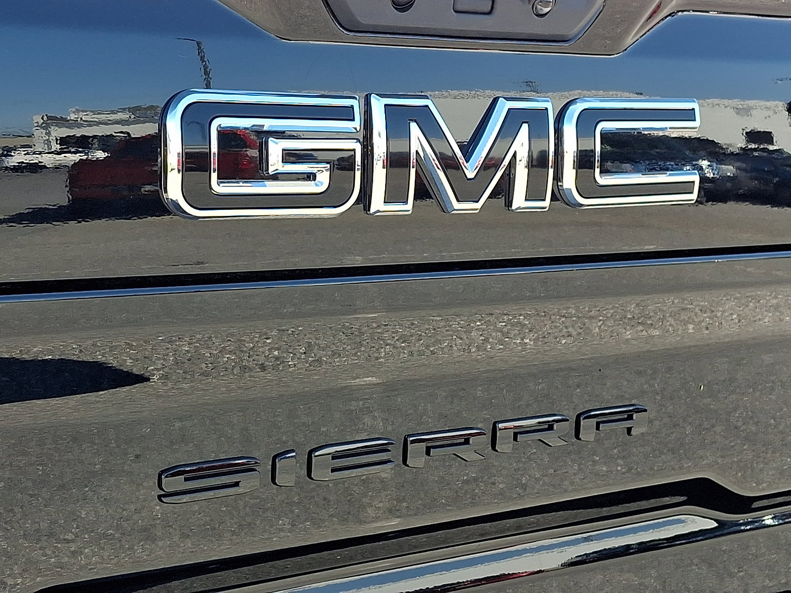 New 2026 GMC Sierra 2500 AT4X w/ LPO, Black Badging Package AWD/4WD image 11