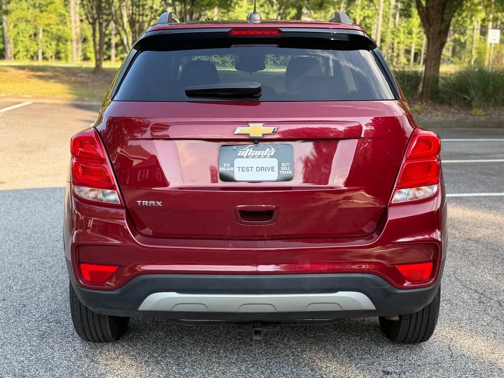 Used 2022 Chevrolet Trax LT w/ LT Convenience Package FWD image 4