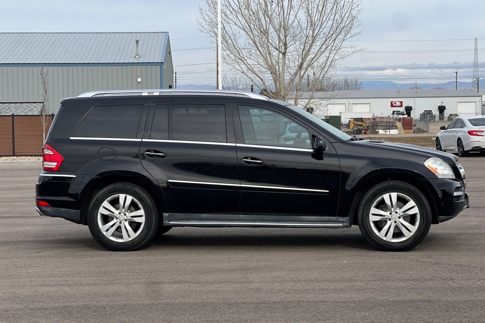 Used 2012 Mercedes-Benz GL 450 4MATIC image 3