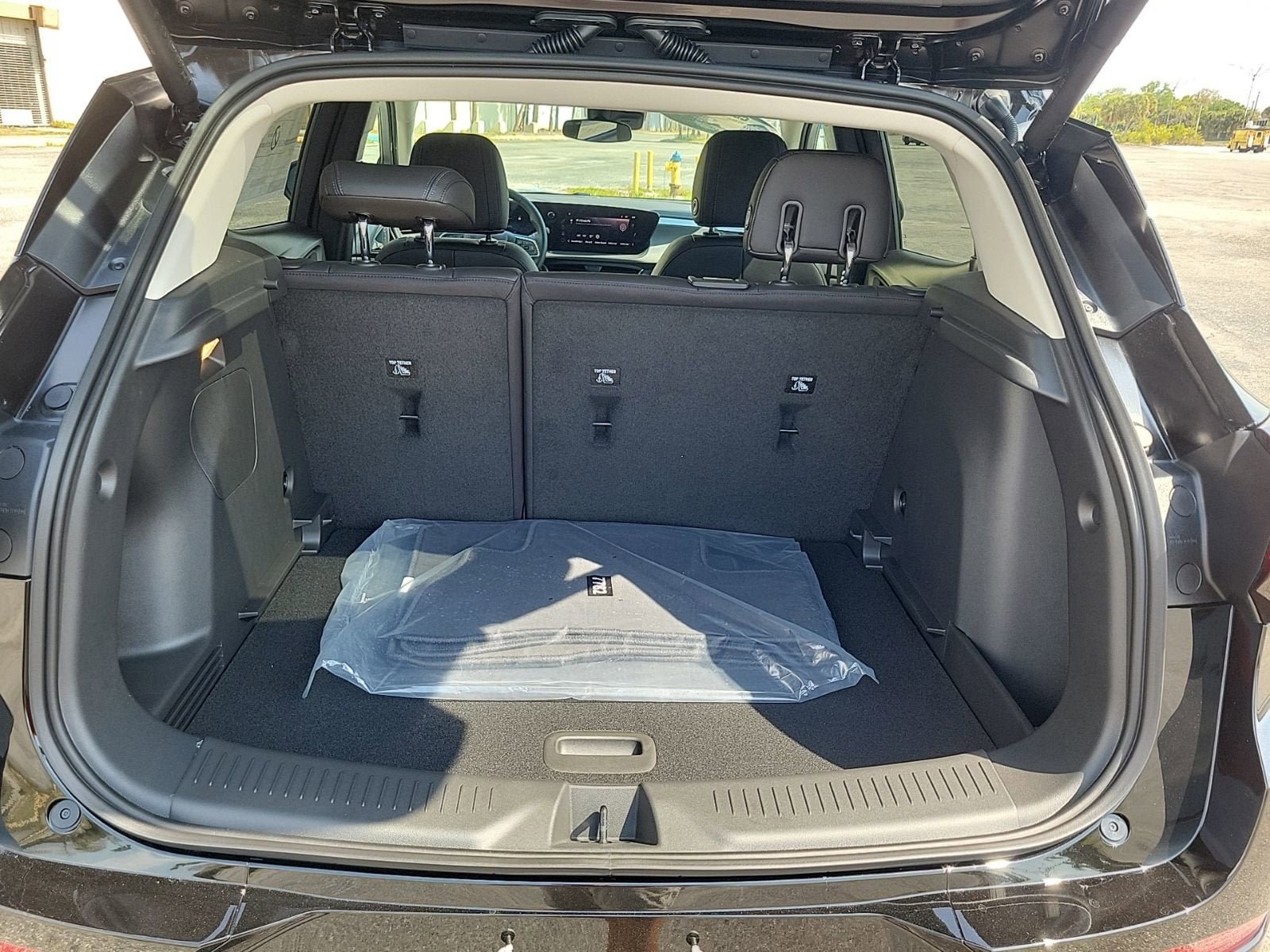 New 2026 Buick Encore GX Sport Touring image 7
