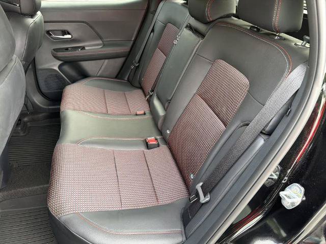 Certified 2025 Nissan Kicks SR w/ SR Premium Package FWD image 20