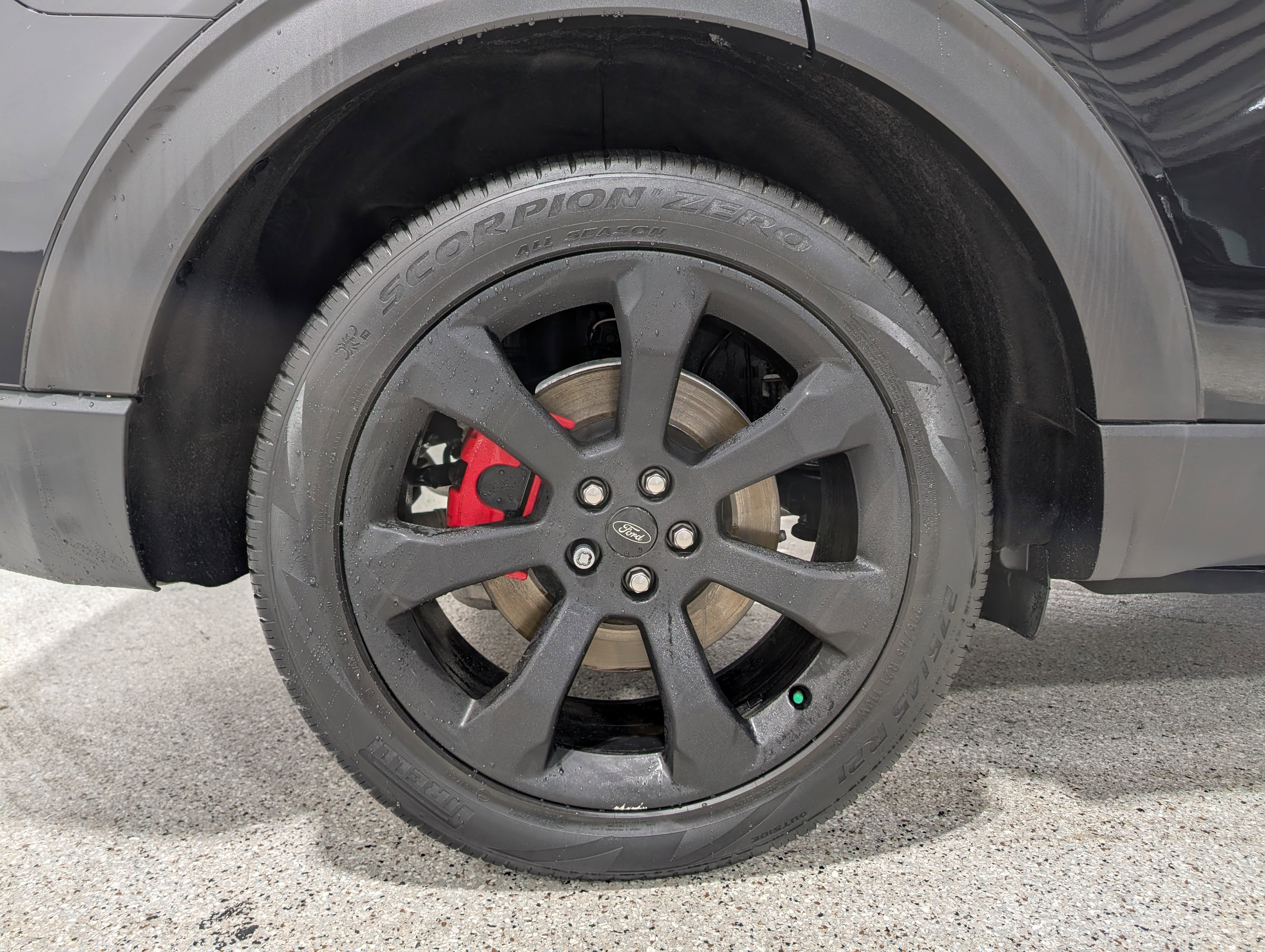 Used 2021 Ford Explorer ST w/ ST Street Pack image 11