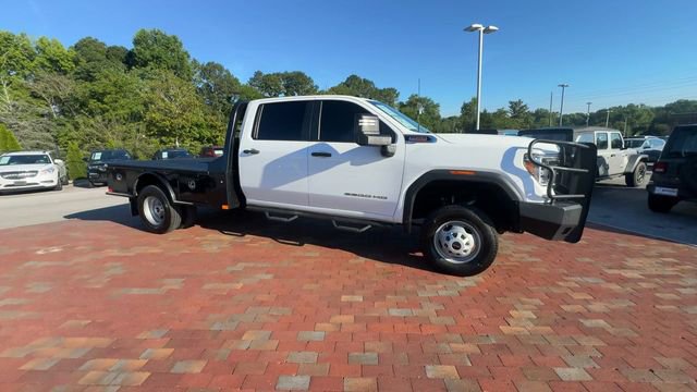 Used 2022 GMC Sierra 3500 Pro w/ Convenience Package AWD/4WD image 4