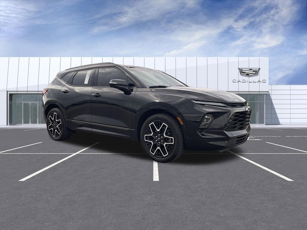 Used 2024 Chevrolet Blazer RS w/ Driver Confidence II Package image 2