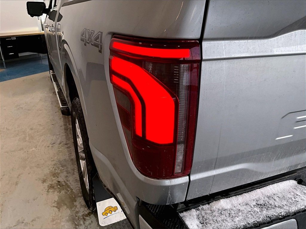 Used 2025 Ford F150 Lariat w/ Equipment Group 501A Mid image 33