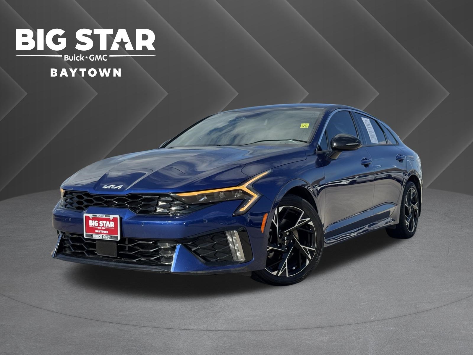 Used 2025 Kia K5 GT-Line w/ GT-Line Premium Package FWD image 1