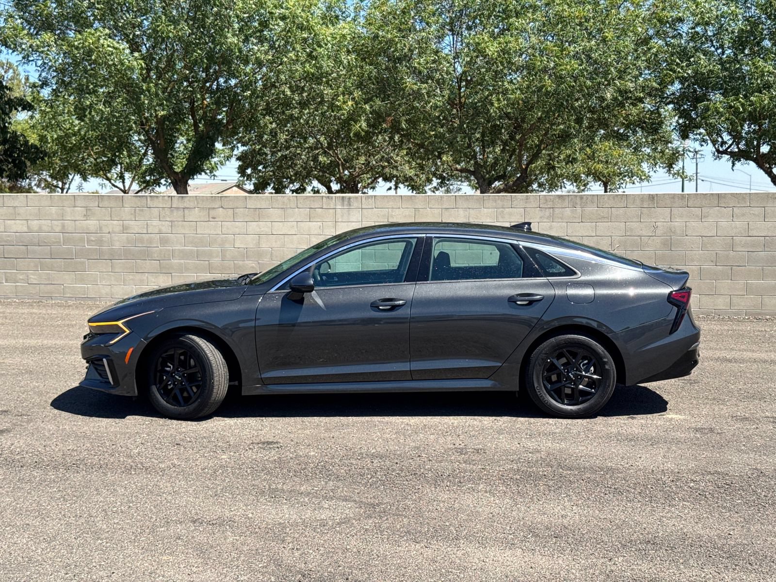 Used 2025 Kia K5 LXS FWD image 8