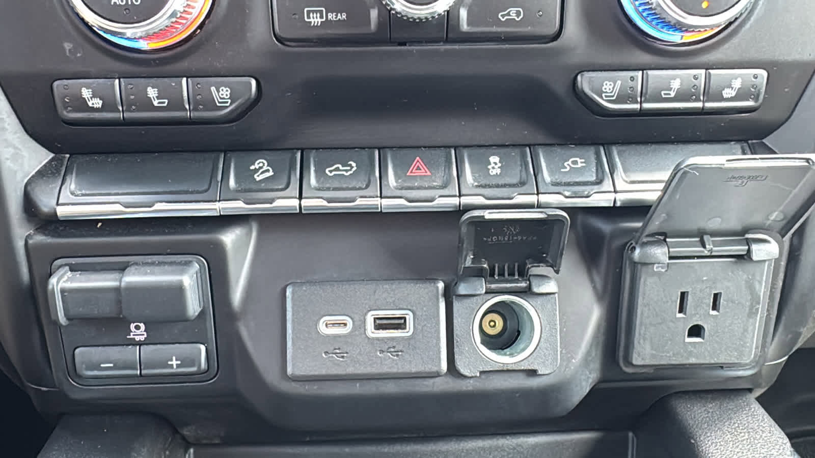 Certified 2021 GMC Sierra 1500 AT4 AWD/4WD image 19