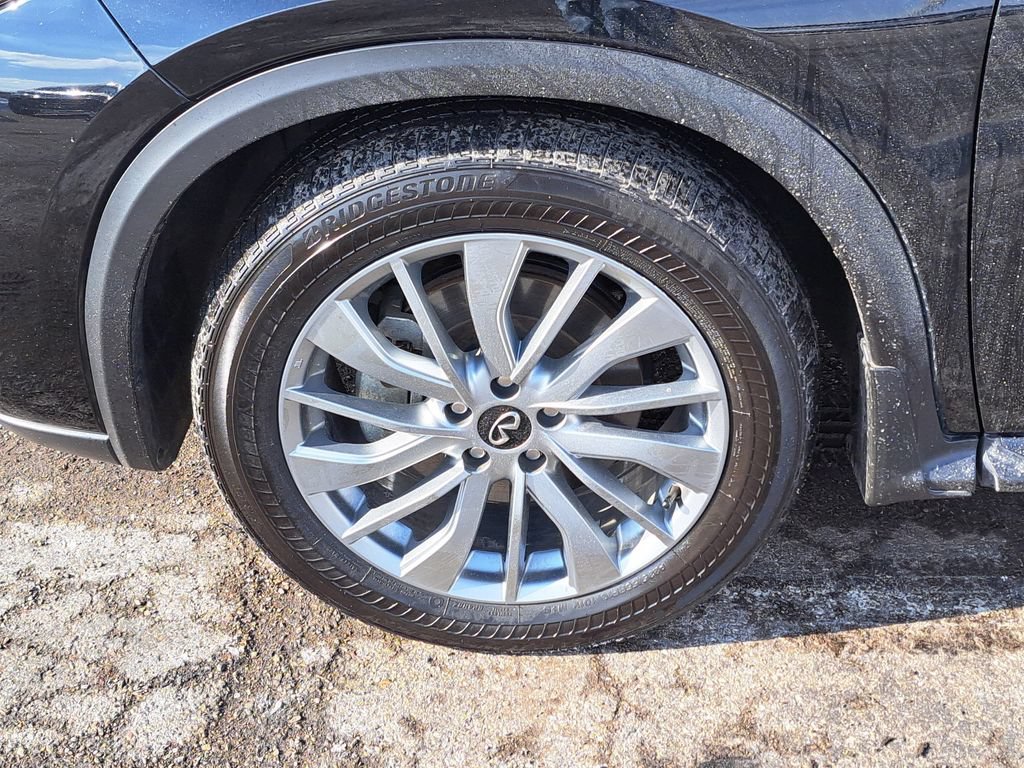 Used 2025 INFINITI QX50 Luxe AWD/4WD image 9