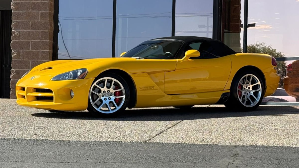 Used 2005 Dodge Viper SRT-10 RWD image 5