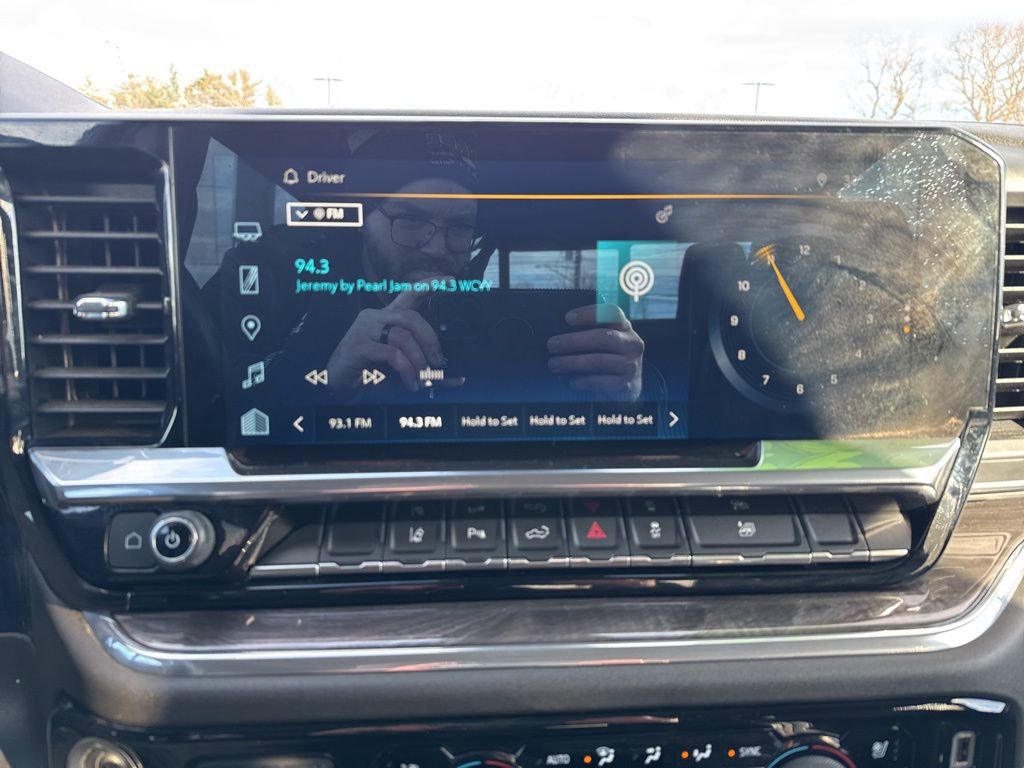 Used 2024 Chevrolet Silverado 2500 LTZ w/ LTZ Convenience Package image 27