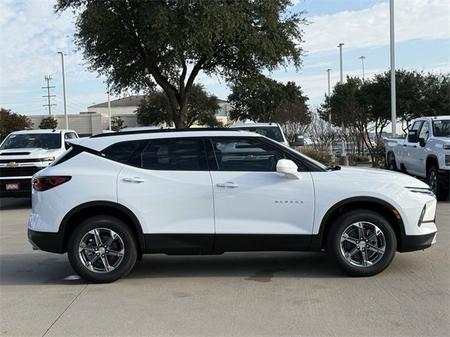 New 2026 Chevrolet Blazer LT image 3