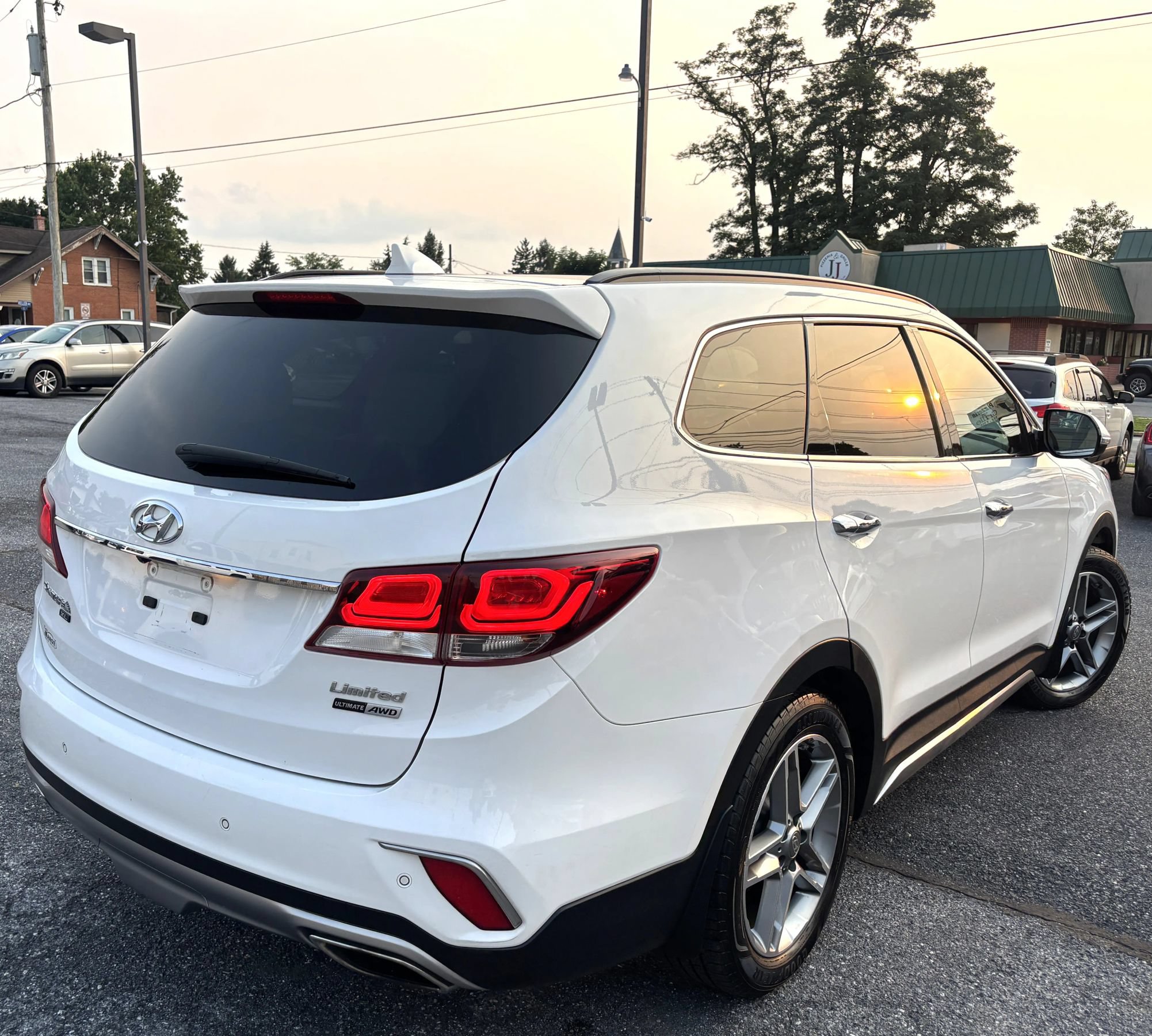 Used 2019 Hyundai Santa Fe XL AWD/4WD image 5