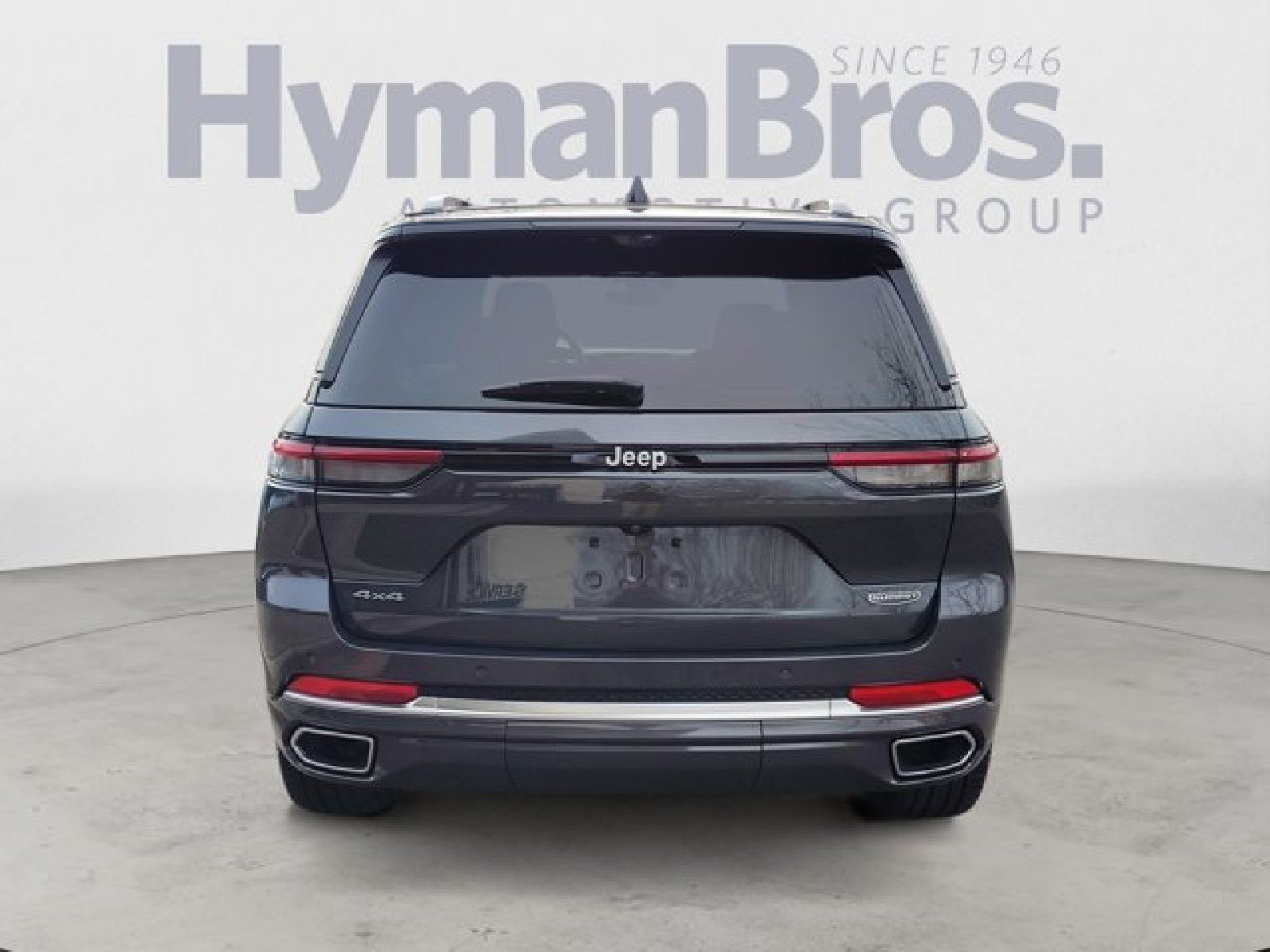 Used 2022 Jeep Grand Cherokee Summit w/ Adv Protech Group IV AWD/4WD image 4
