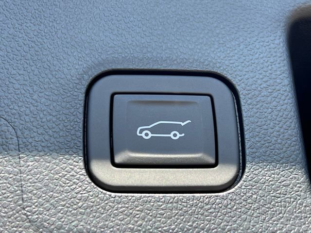 New 2026 Chevrolet Equinox LT w/ Convenience Package II FWD image 36