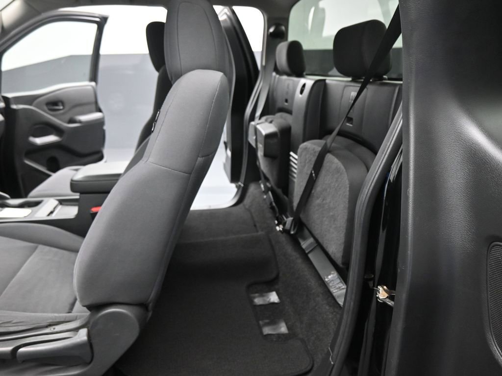 Used 2022 Nissan Frontier S w/ Technology Package image 17