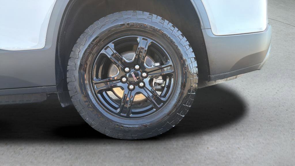 Used 2023 GMC Acadia AT4 w/ Technology Package image 15