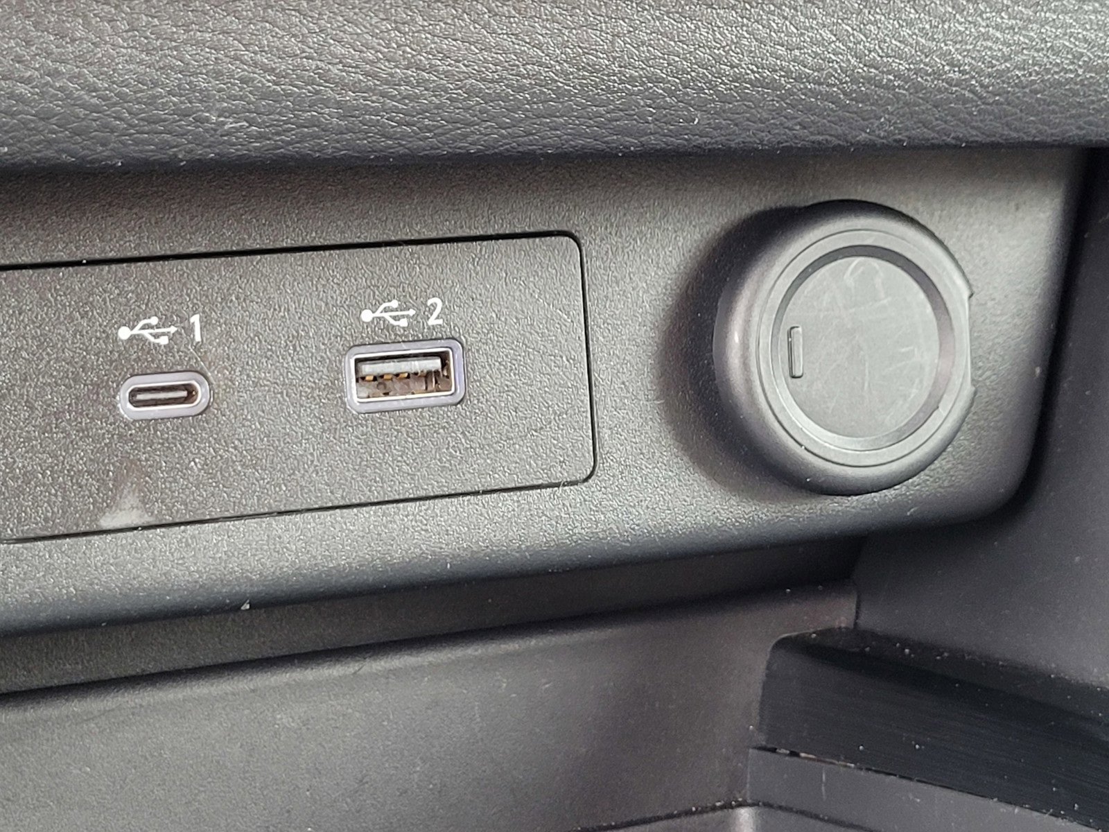 Used 2023 Nissan Rogue SV image 20