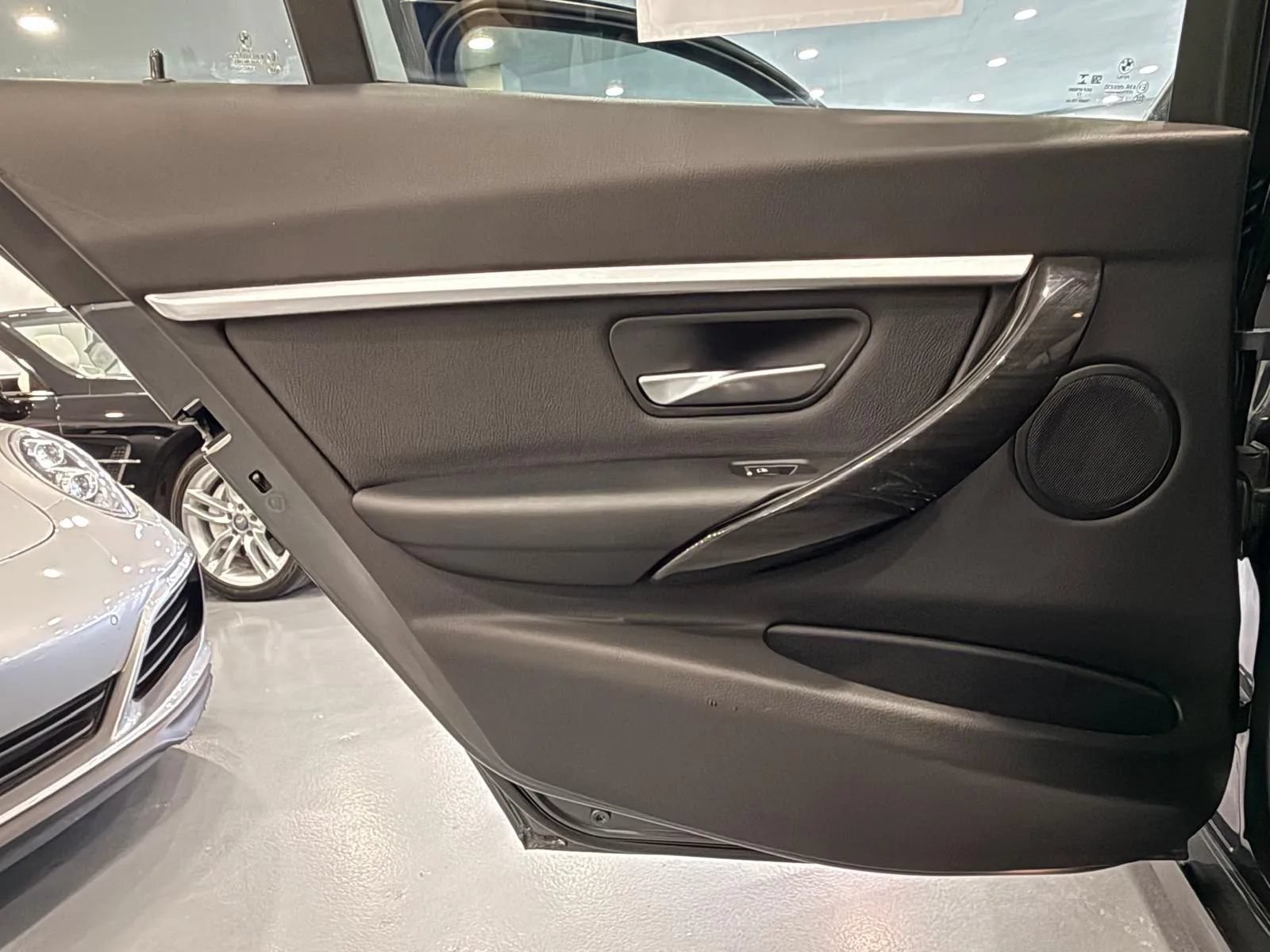 Used 2018 BMW 330i Sedan RWD image 39
