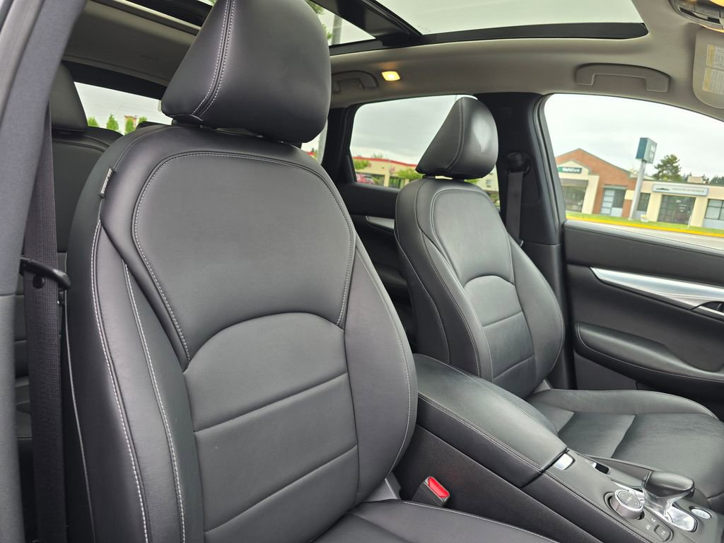 Used 2019 INFINITI QX50 Luxe w/ Cargo Package AWD/4WD image 10
