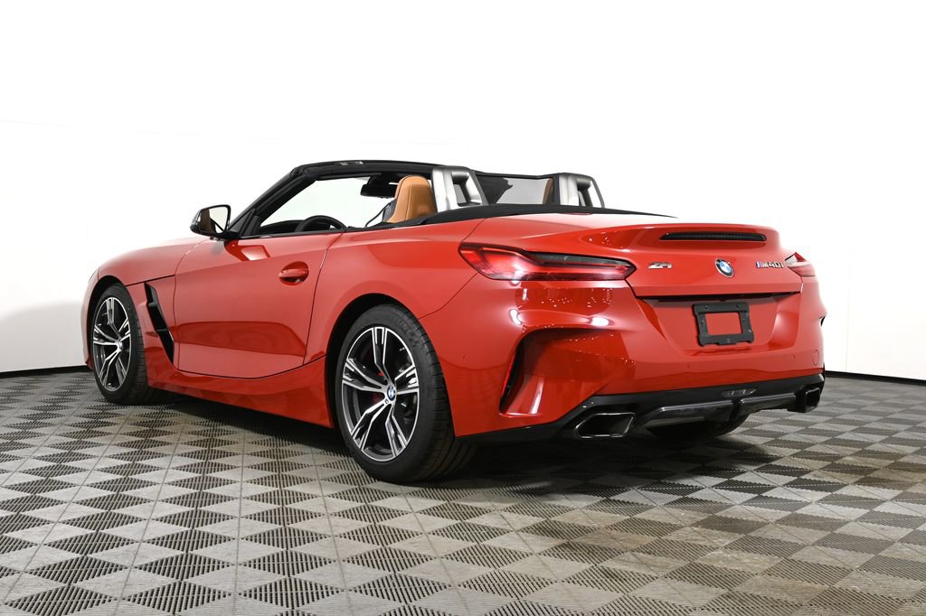 Used 2025 BMW Z4 M40i w/ Premium Package image 13