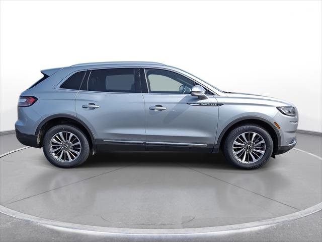 Used 2022 Lincoln Nautilus Reserve w/ Luxury Package image 9