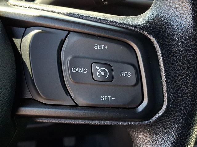 Used 2024 Jeep Gladiator Sport image 18