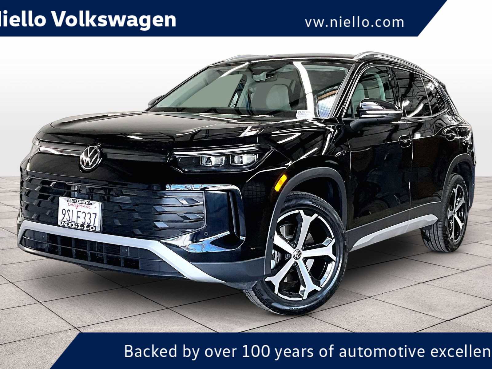 Used 2025 Volkswagen Tiguan SE