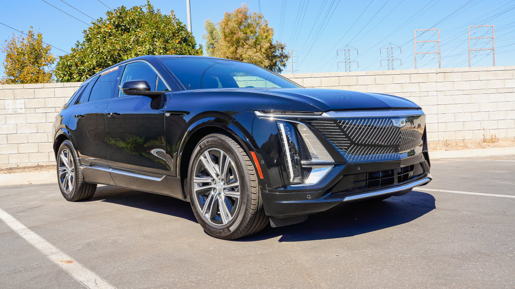 Certified 2024 Cadillac Lyriq Luxury RWD image 5