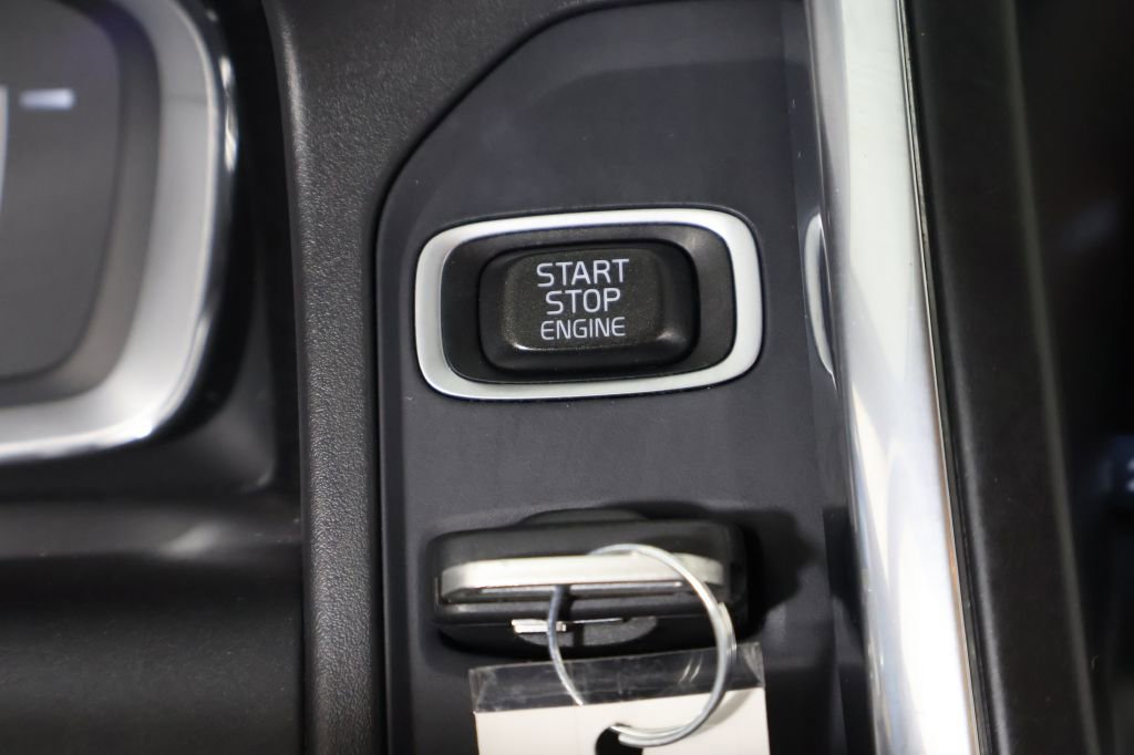 Used 2014 Volvo XC60 3.2 image 23