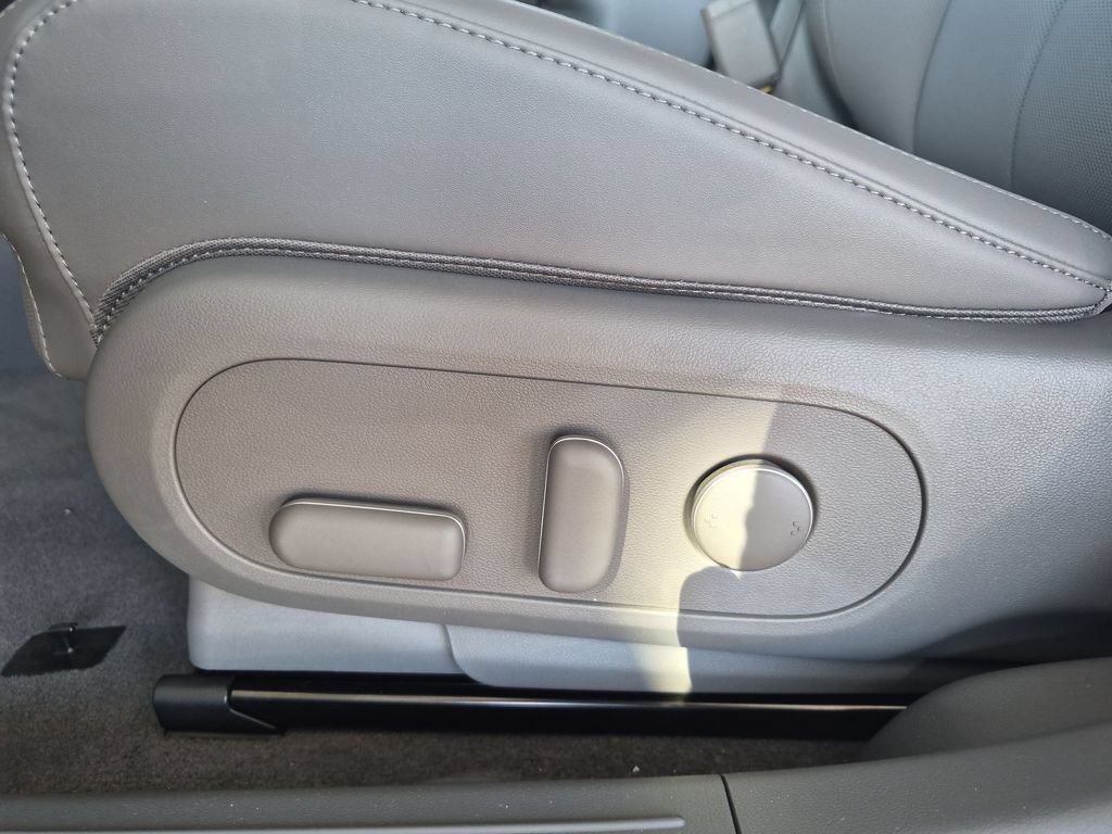 New 2026 Hyundai Ioniq 5 SEL RWD image 16