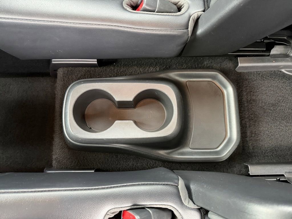 Used 2021 Toyota Highlander XLE image 28