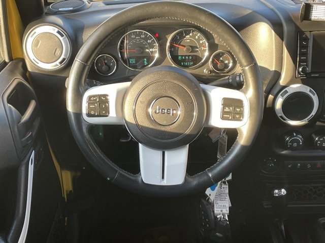 Used 2015 Jeep Wrangler Unlimited Sahara image 32