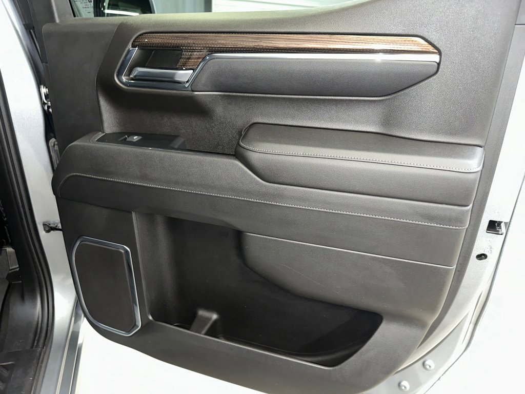 Used 2023 Chevrolet Silverado 1500 LT image 28