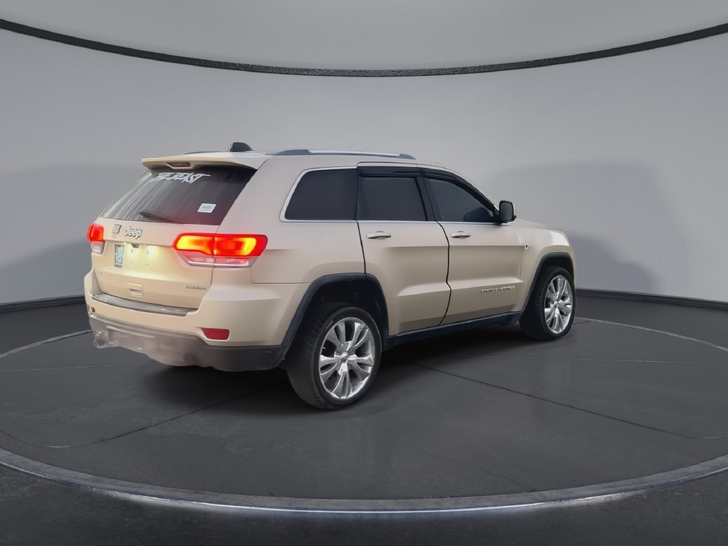 Used 2014 Jeep Grand Cherokee Laredo w/ Quick Order Package 23E AWD/4WD image 8